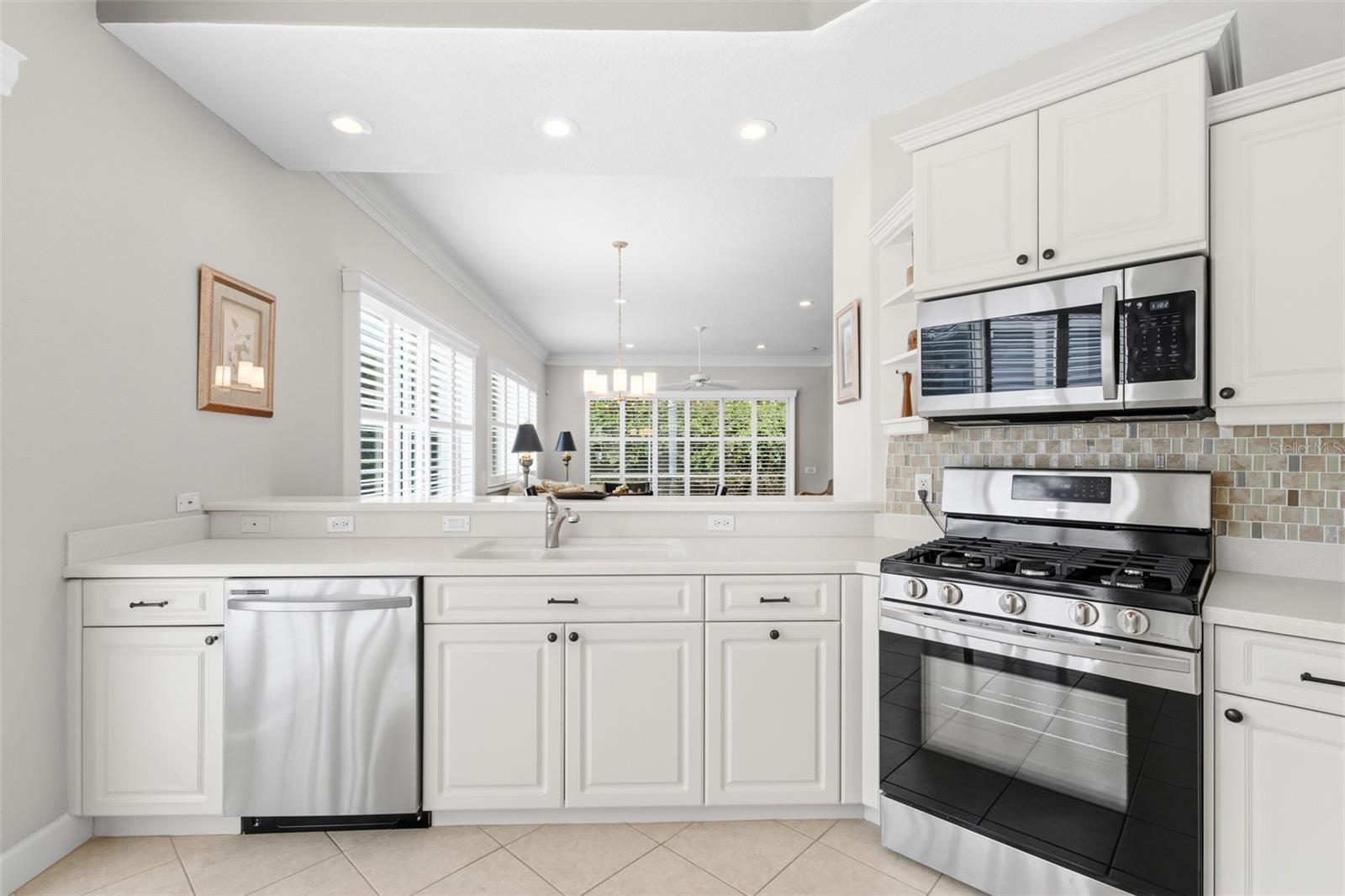 8652 54TH AVENUE CIR E, BRADENTON, FL, 34211
