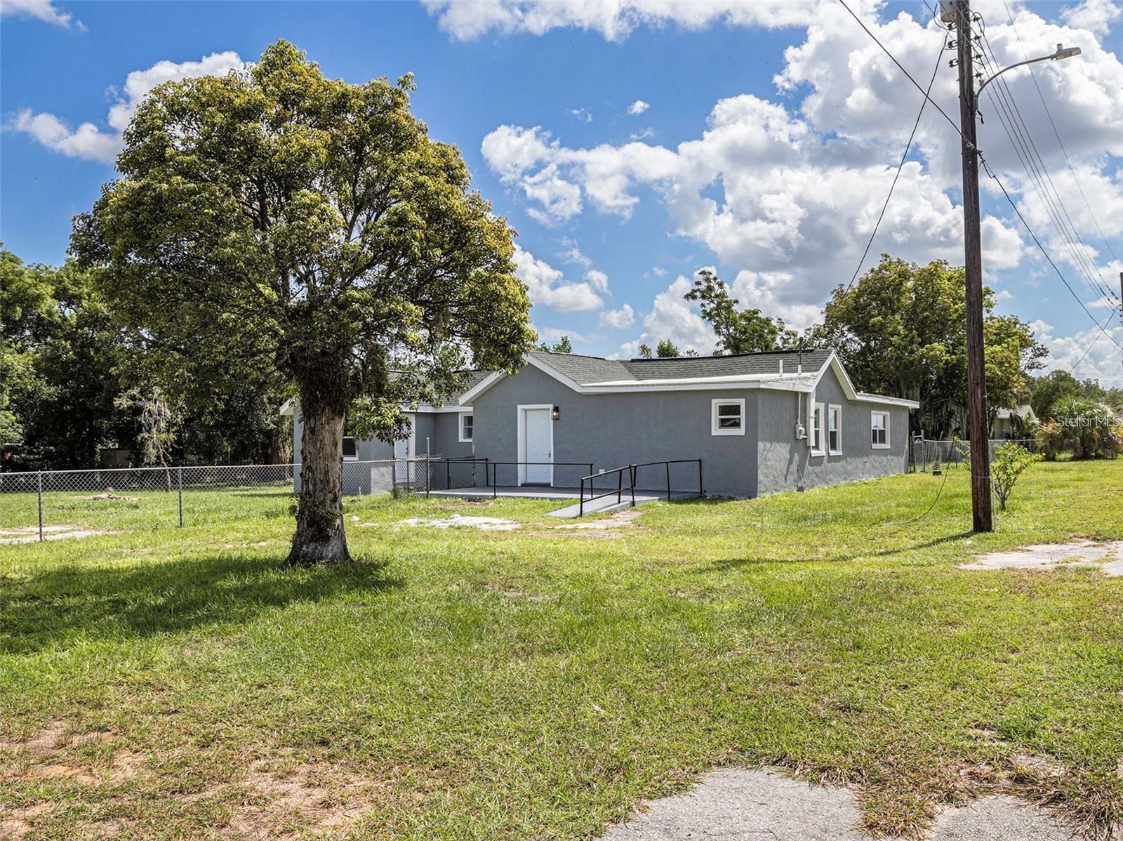205 E CORNELL ST, AVON PARK, FL, 33825