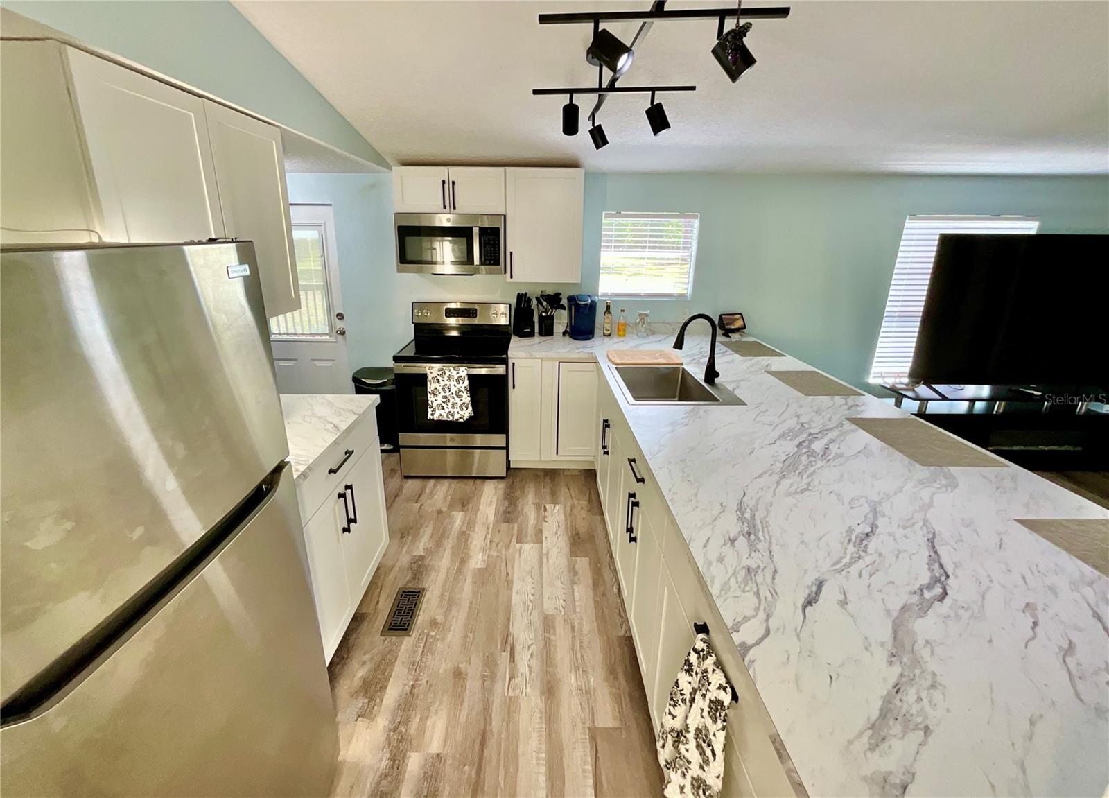 175 WHIRLWIND LOOP, HAWTHORNE, FL, 32640