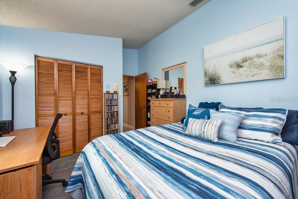 2911 LAHLOR LN, PALM HARBOR, FL, 34684