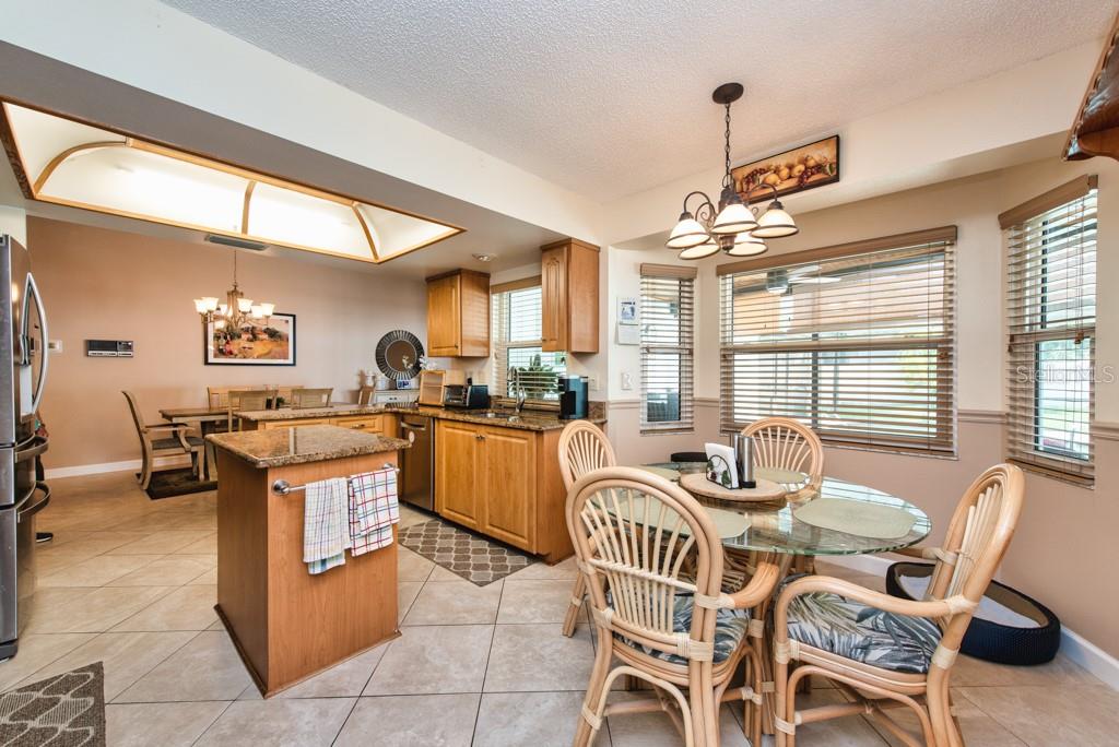 2911 LAHLOR LN, PALM HARBOR, FL, 34684