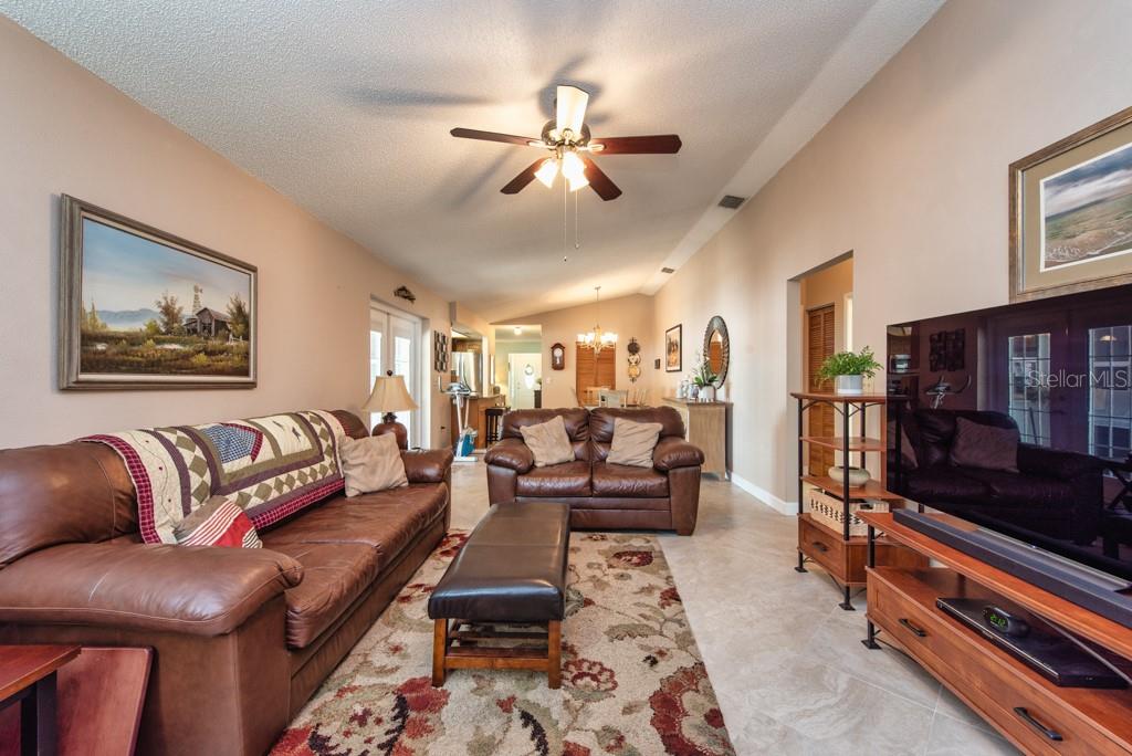 2911 LAHLOR LN, PALM HARBOR, FL, 34684