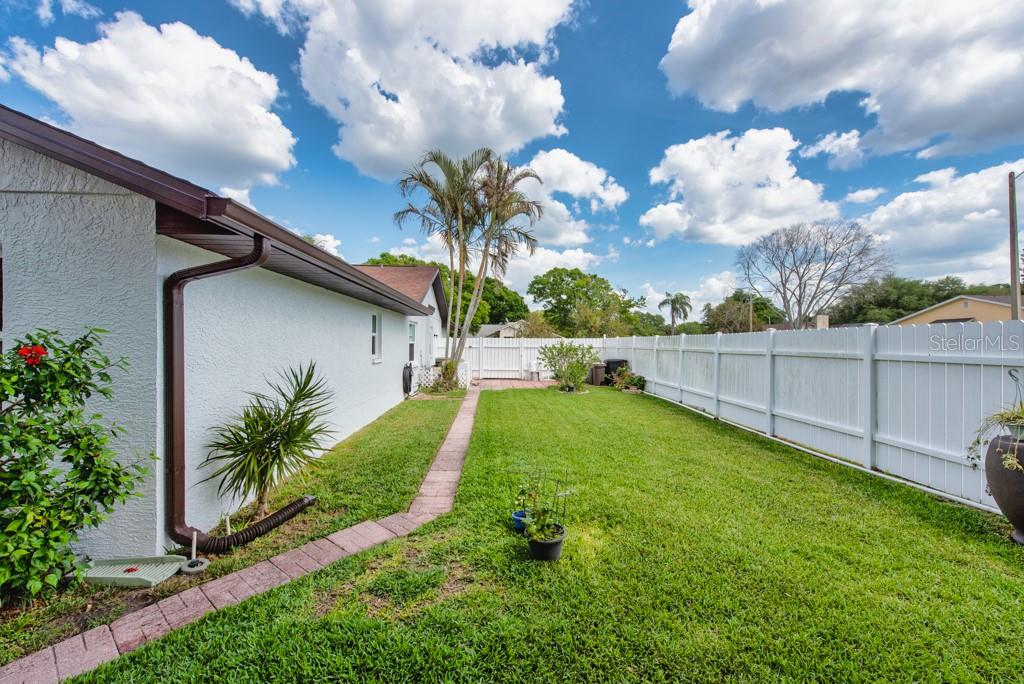 2911 LAHLOR LN, PALM HARBOR, FL, 34684