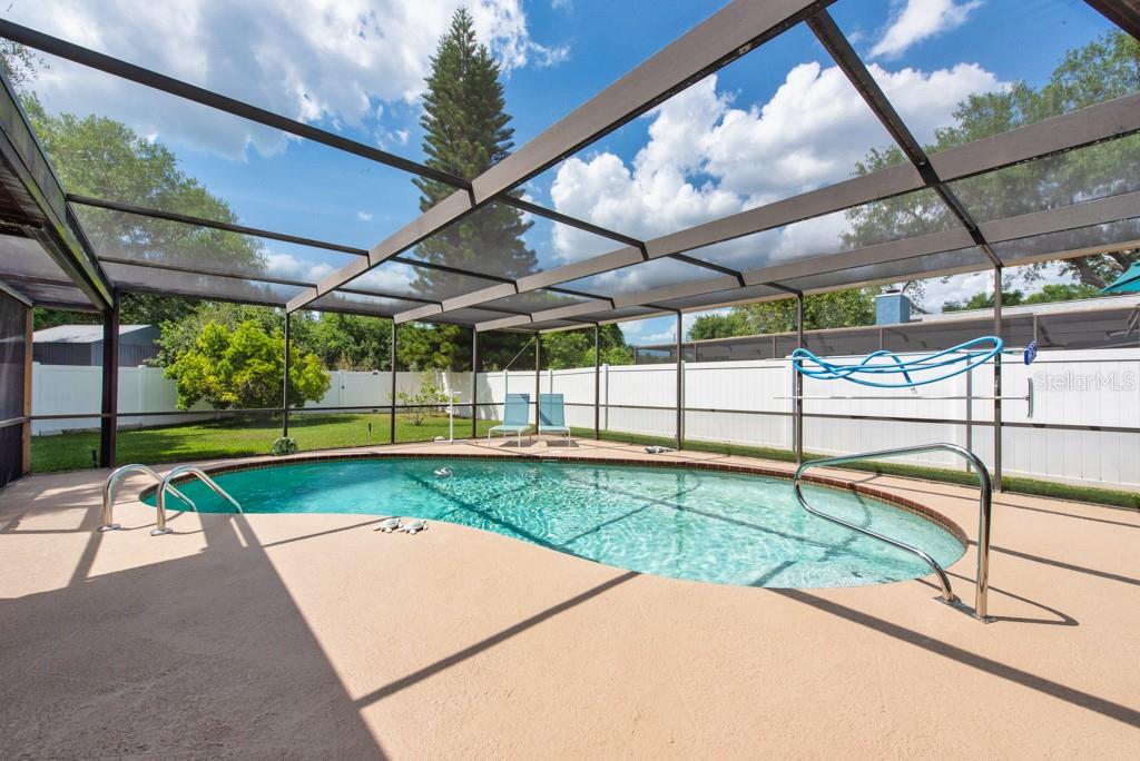 2911 LAHLOR LN, PALM HARBOR, FL, 34684