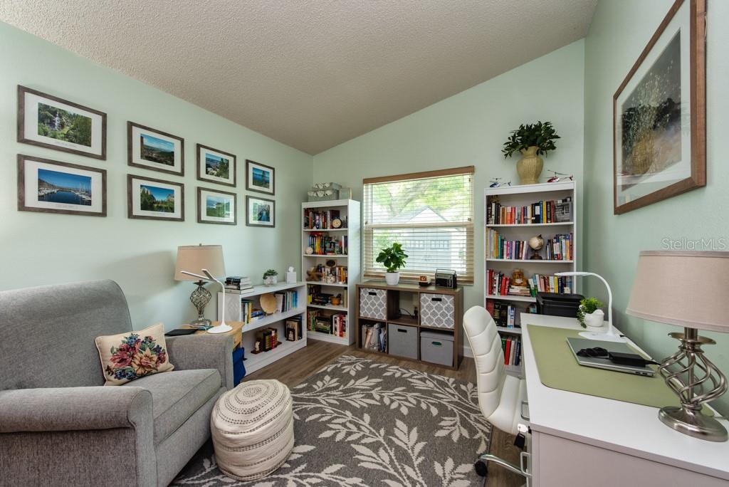 2911 LAHLOR LN, PALM HARBOR, FL, 34684