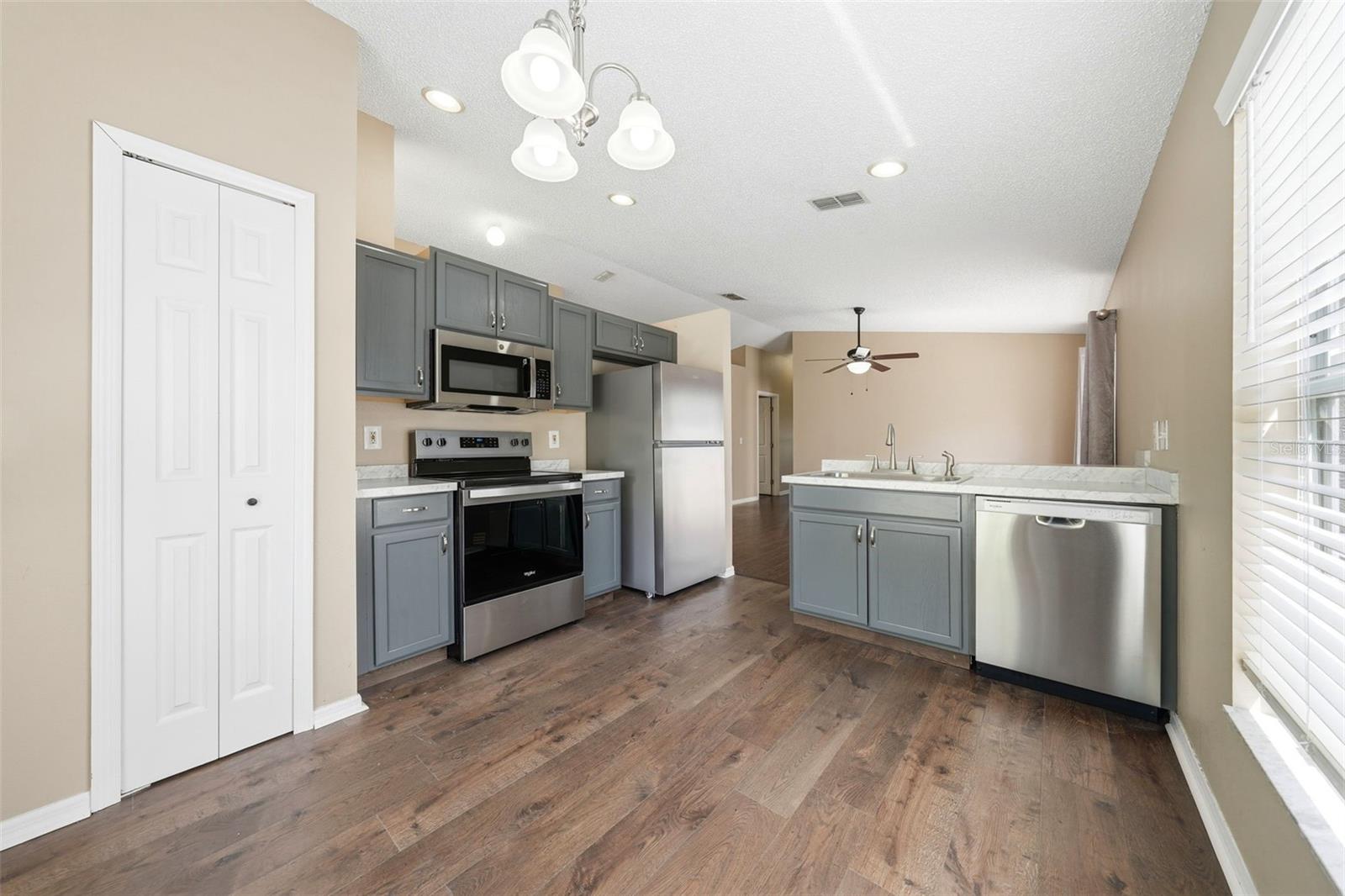 2727 MAYER ST, ORLANDO, FL, 32806