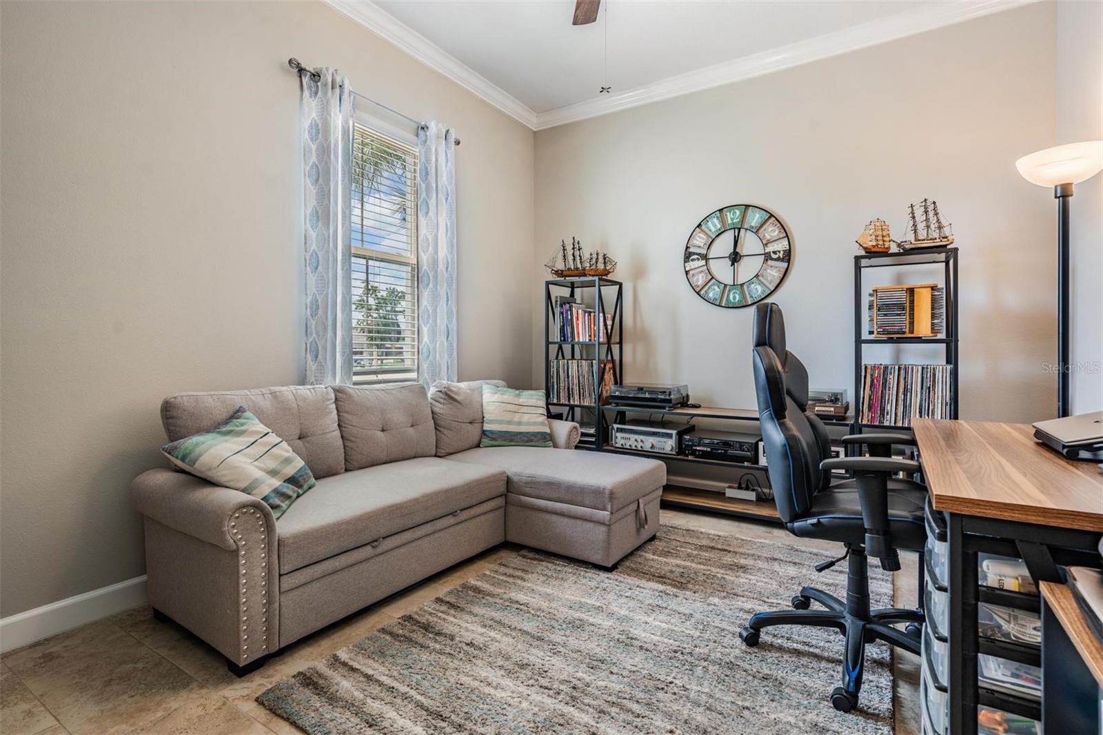 Flex room/Office,craft room, man cave?