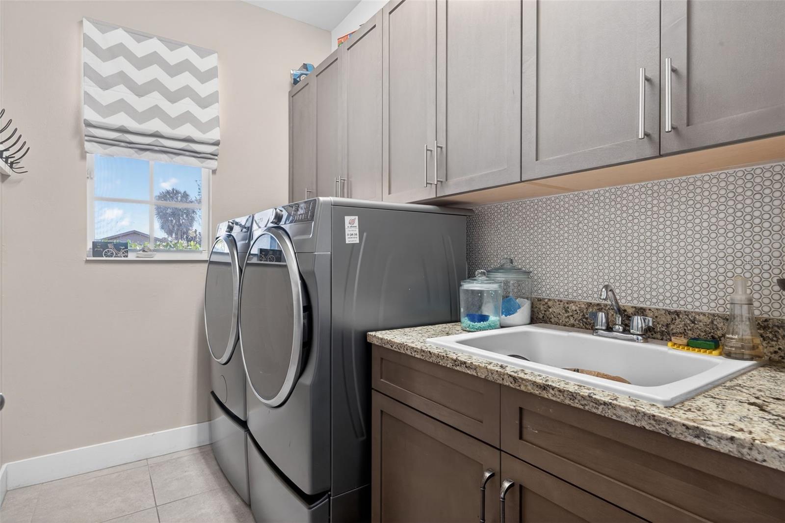12251 MCGREGOR BLVD, FORT MYERS, FL, 33919