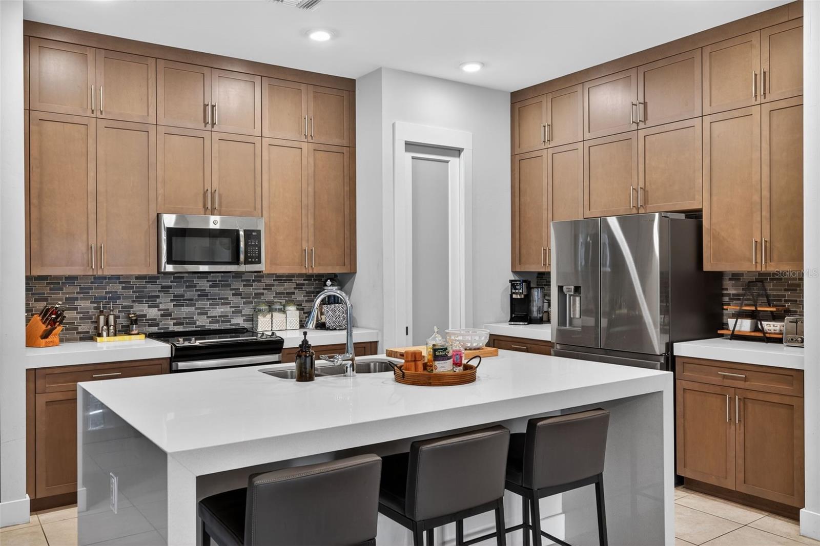 12251 MCGREGOR BLVD, FORT MYERS, FL, 33919