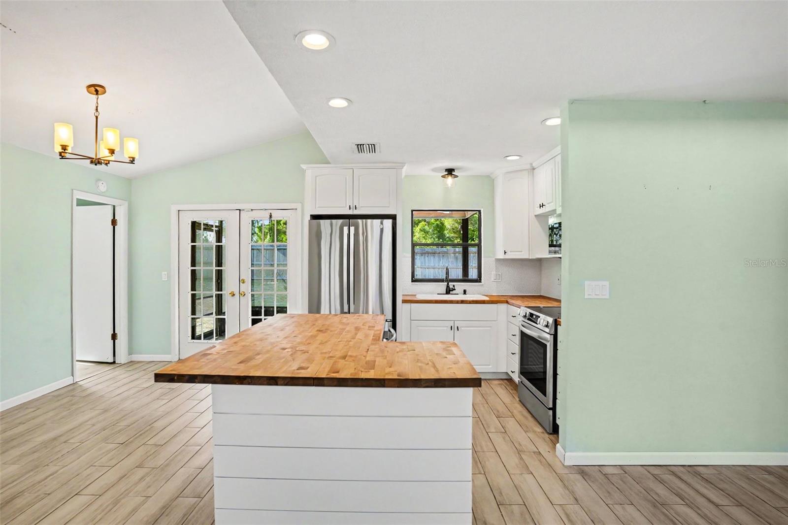 2726 BLOSSOM LAKE DR, HOLIDAY, FL, 34691