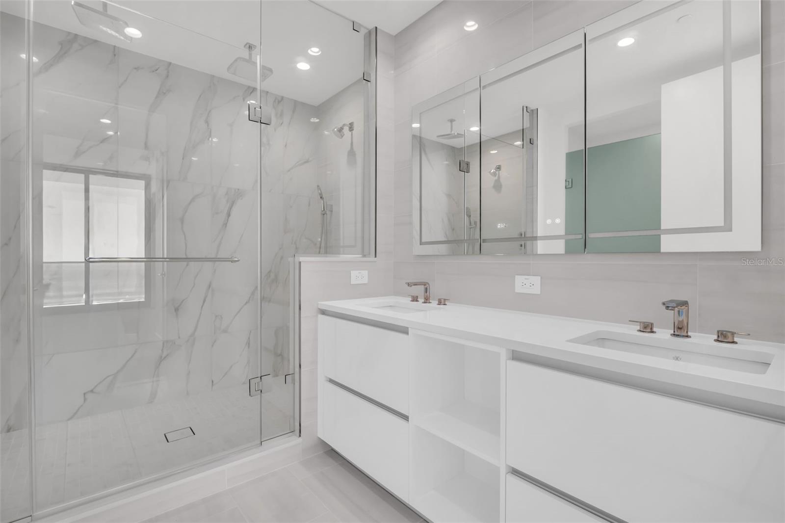 400 CENTRAL AVE #3606, ST PETERSBURG, FL, 33701