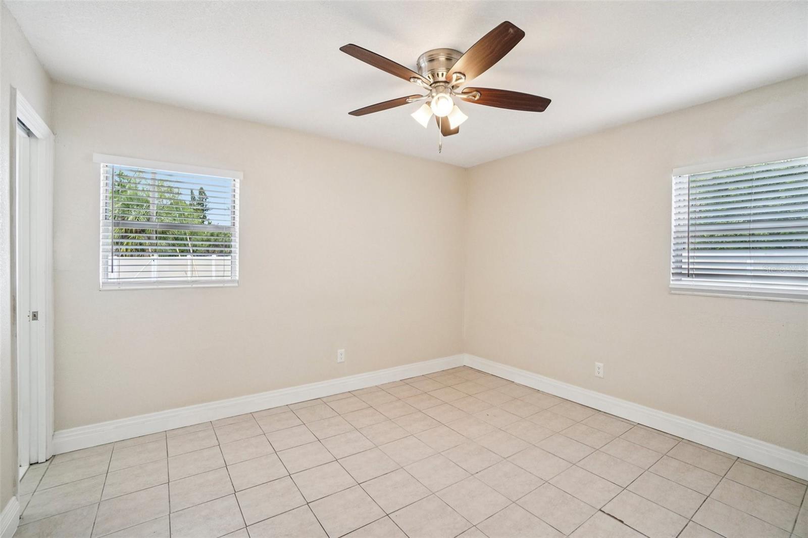 541 FIREFLY LN, APOLLO BEACH, FL, 33572