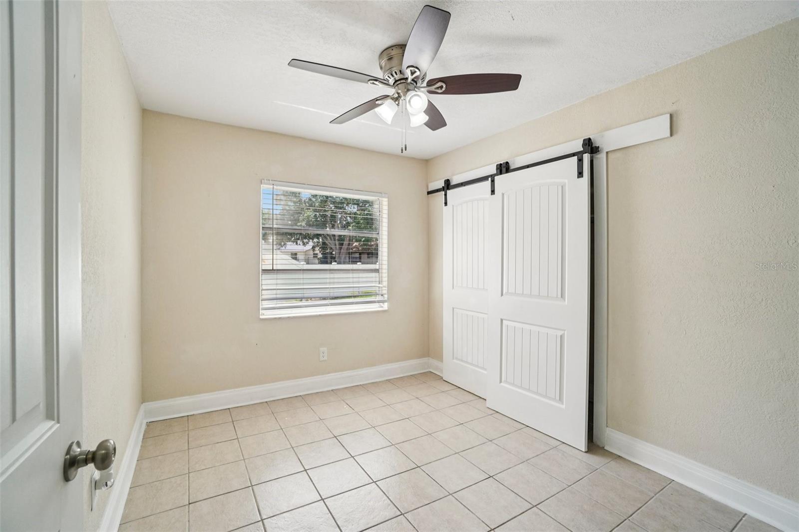 541 FIREFLY LN, APOLLO BEACH, FL, 33572