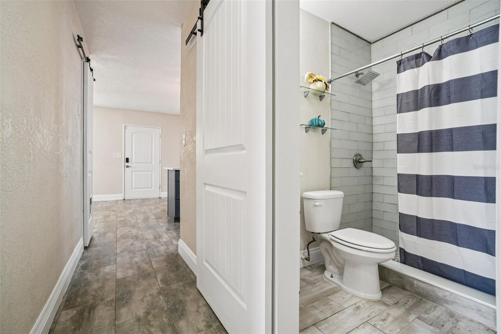 541 FIREFLY LN, APOLLO BEACH, FL, 33572