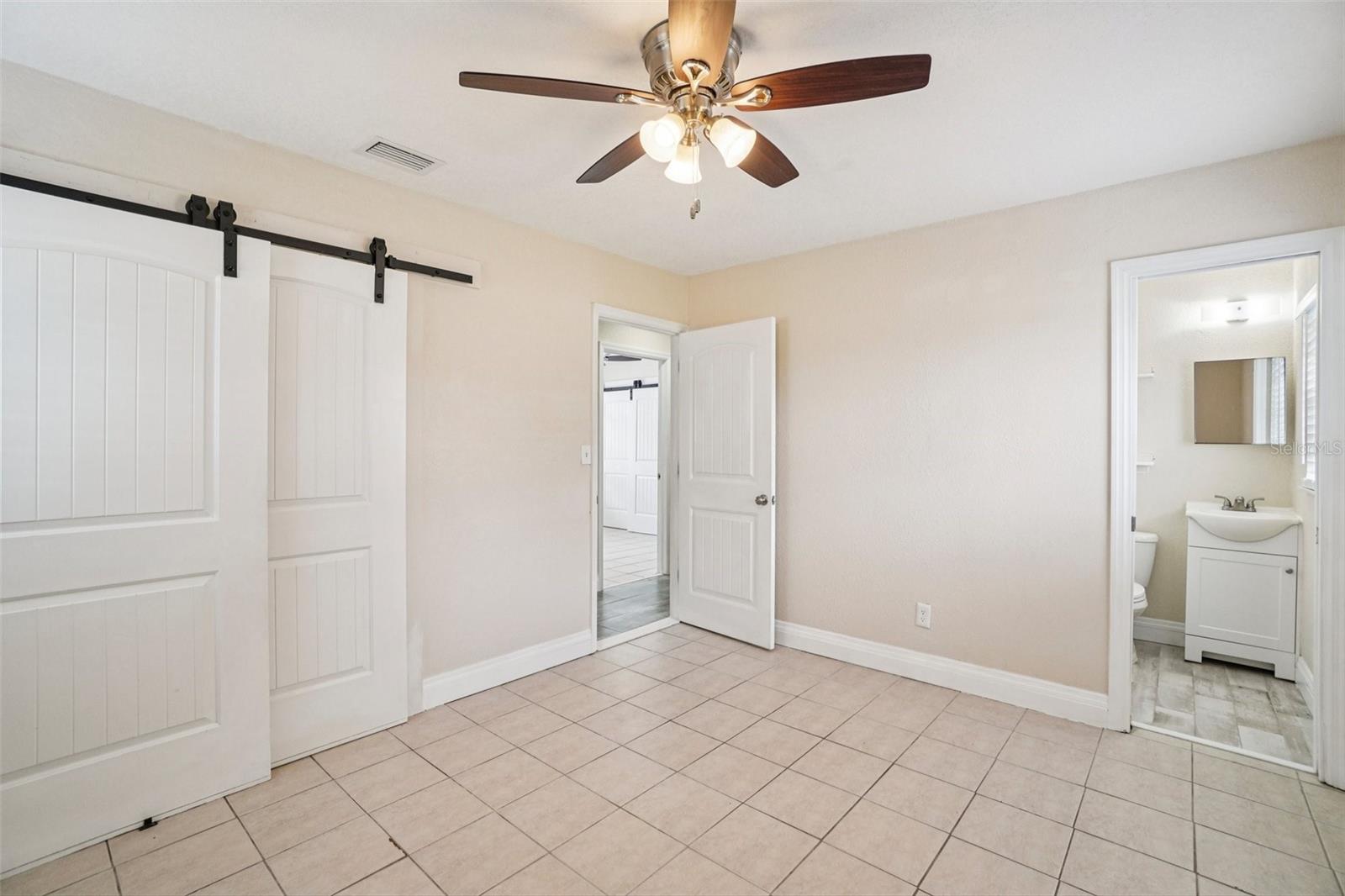 541 FIREFLY LN, APOLLO BEACH, FL, 33572