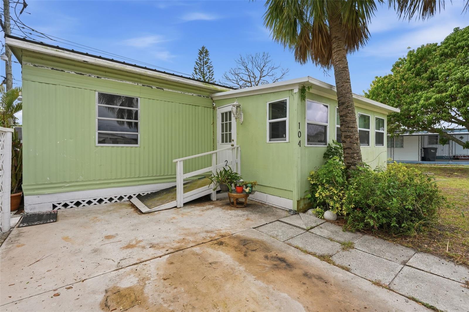 104 52ND AVENUE PLZ W, BRADENTON, FL, 34207