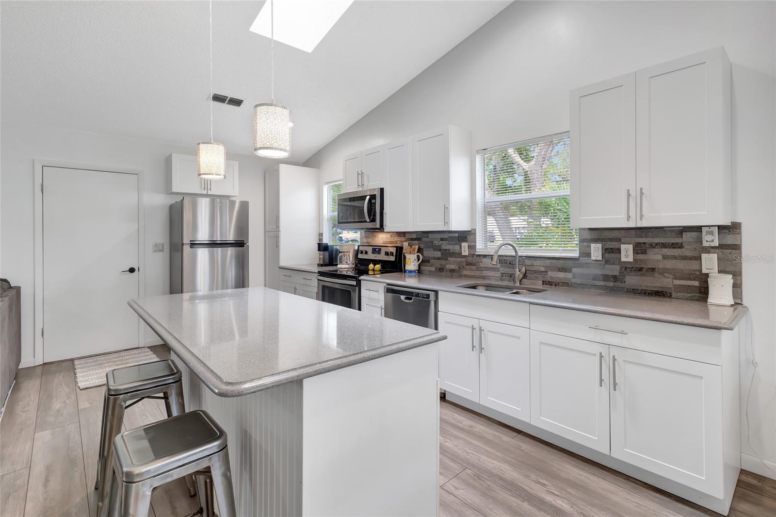 27 GORDON CT, LEESBURG, FL, 34788