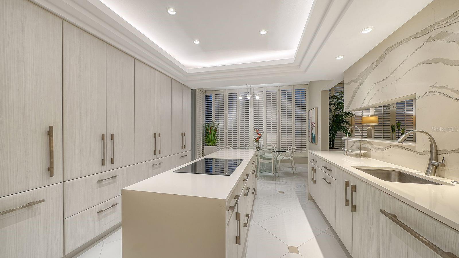 415 L AMBIANCE DR #A301, LONGBOAT KEY, FL, 34228