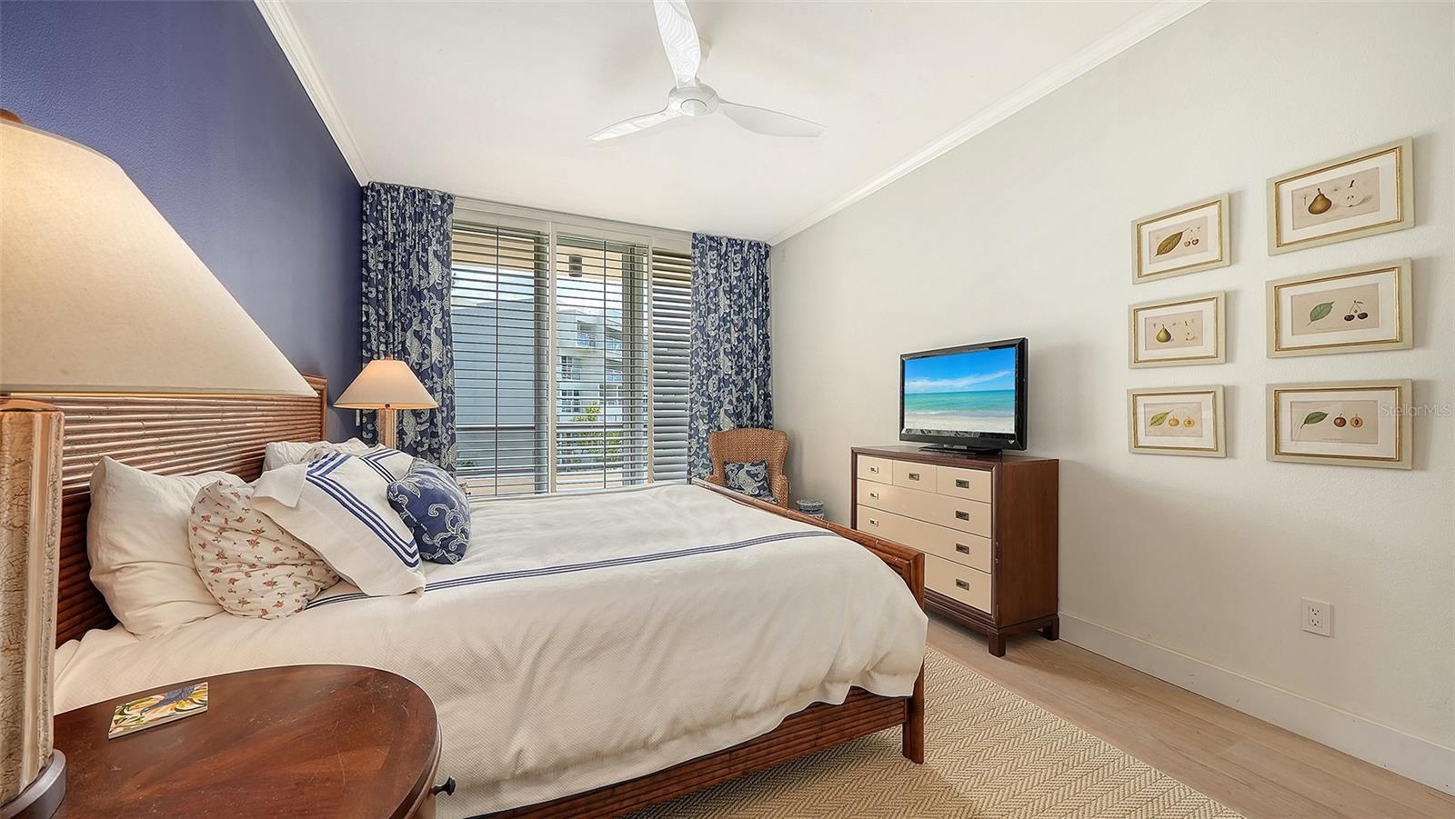 415 L AMBIANCE DR #A301, LONGBOAT KEY, FL, 34228