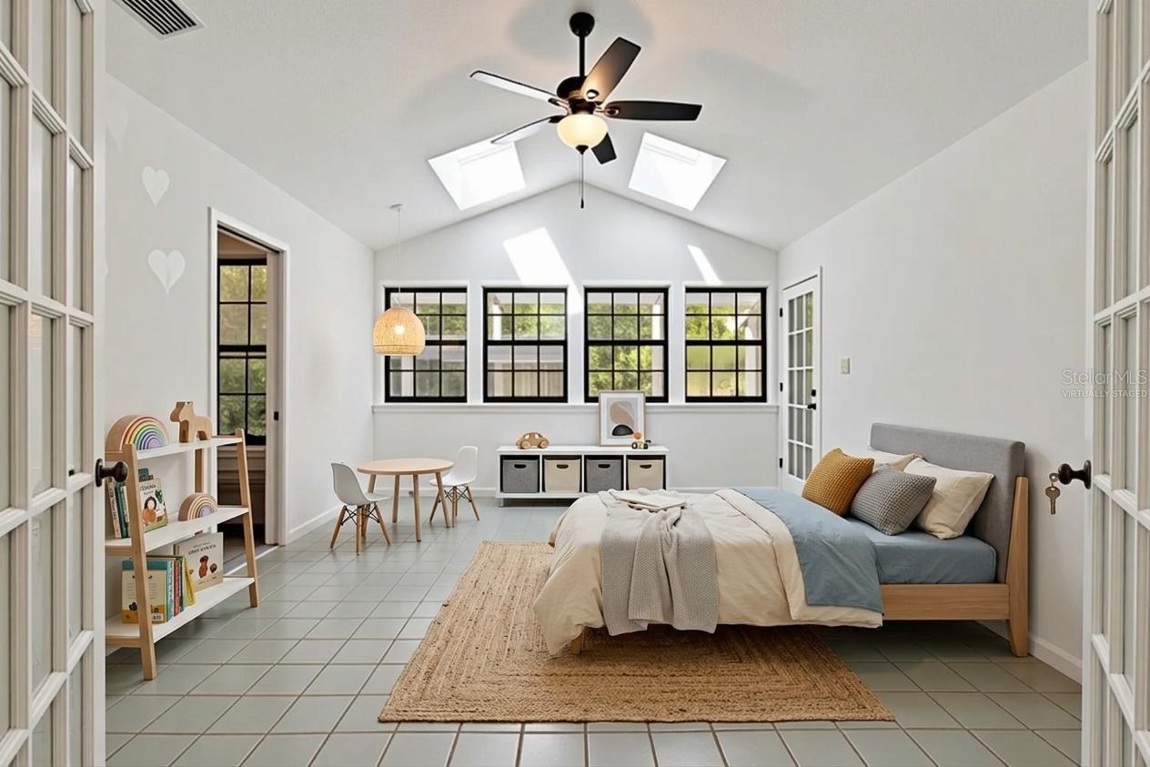 156 BIG OAK BND, CHULUOTA, FL, 32766