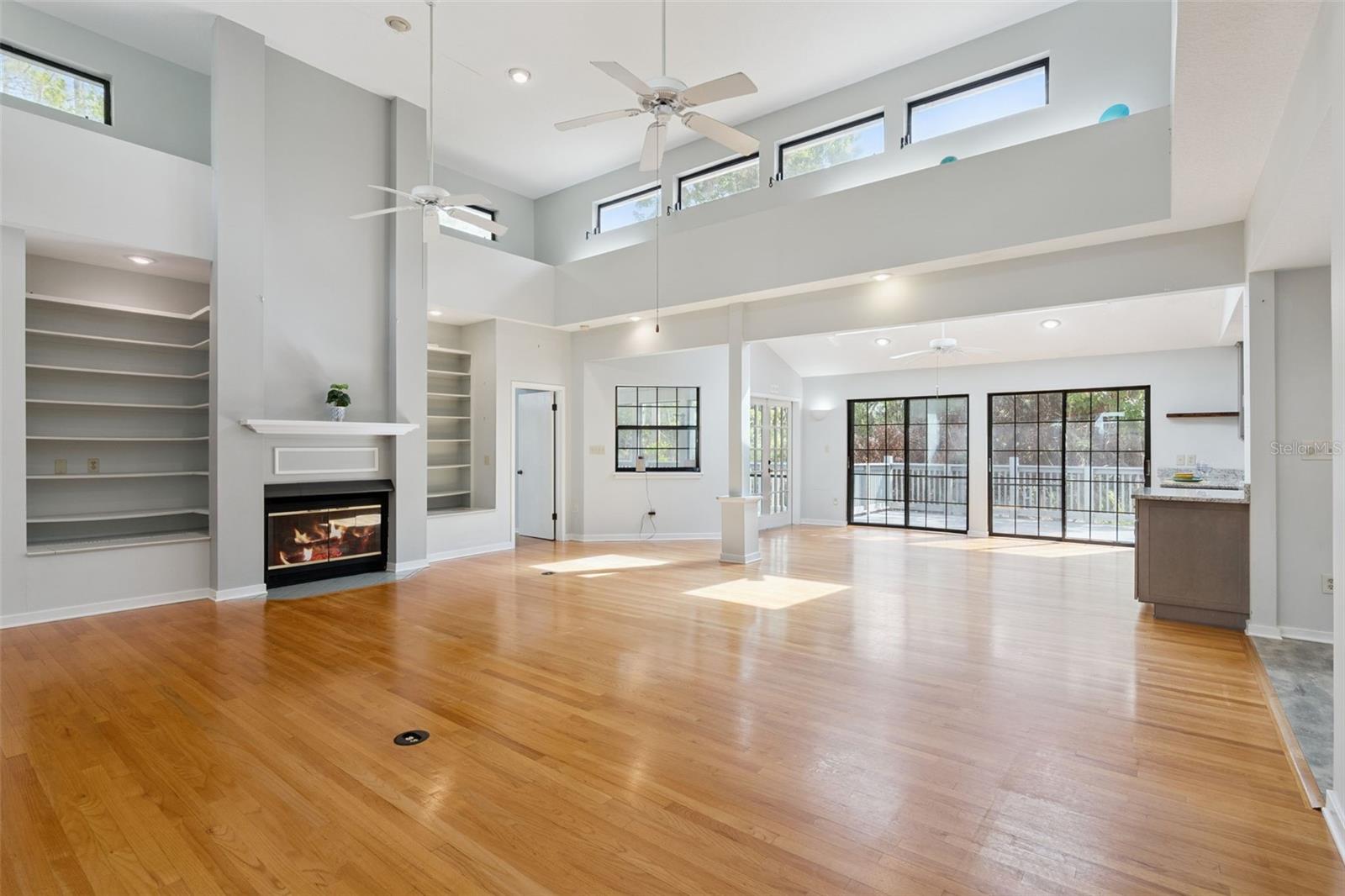 156 BIG OAK BND, CHULUOTA, FL, 32766