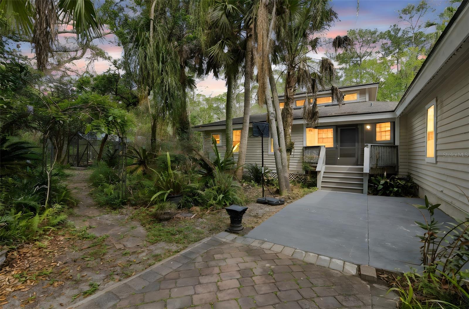156 BIG OAK BND, CHULUOTA, FL, 32766