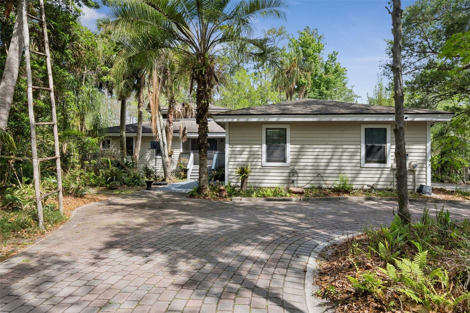 156 BIG OAK BND, CHULUOTA, FL, 32766