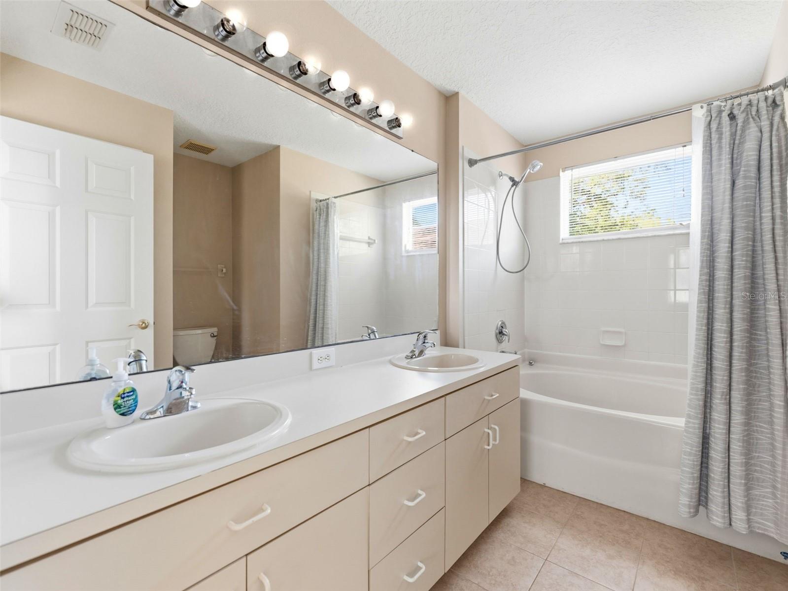 15123 DEER MEADOW DR, LUTZ, FL, 33559