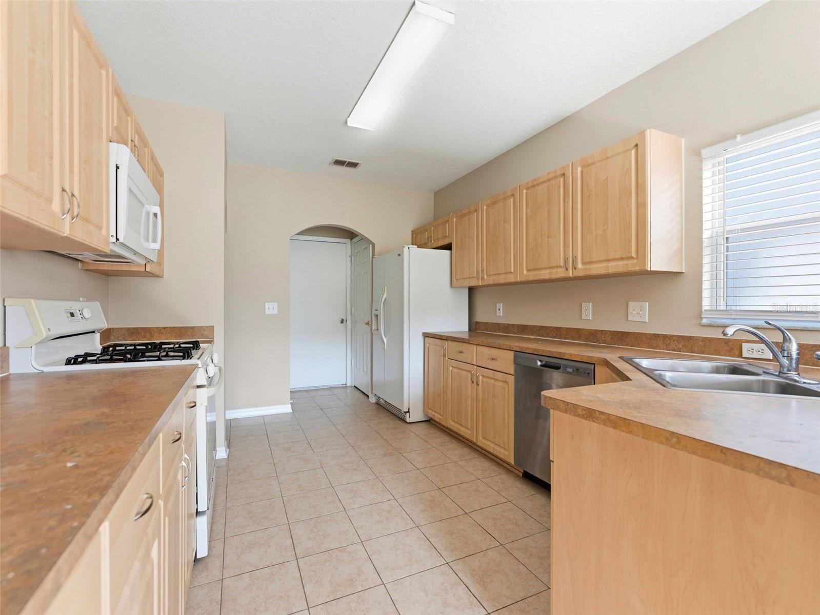 15123 DEER MEADOW DR, LUTZ, FL, 33559
