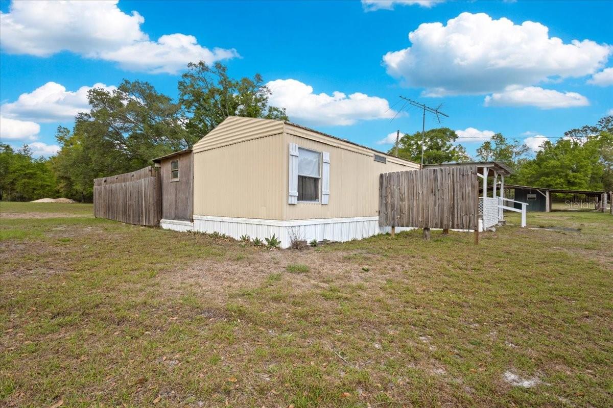 3100 NW 20TH ST, BELL, FL, 32619