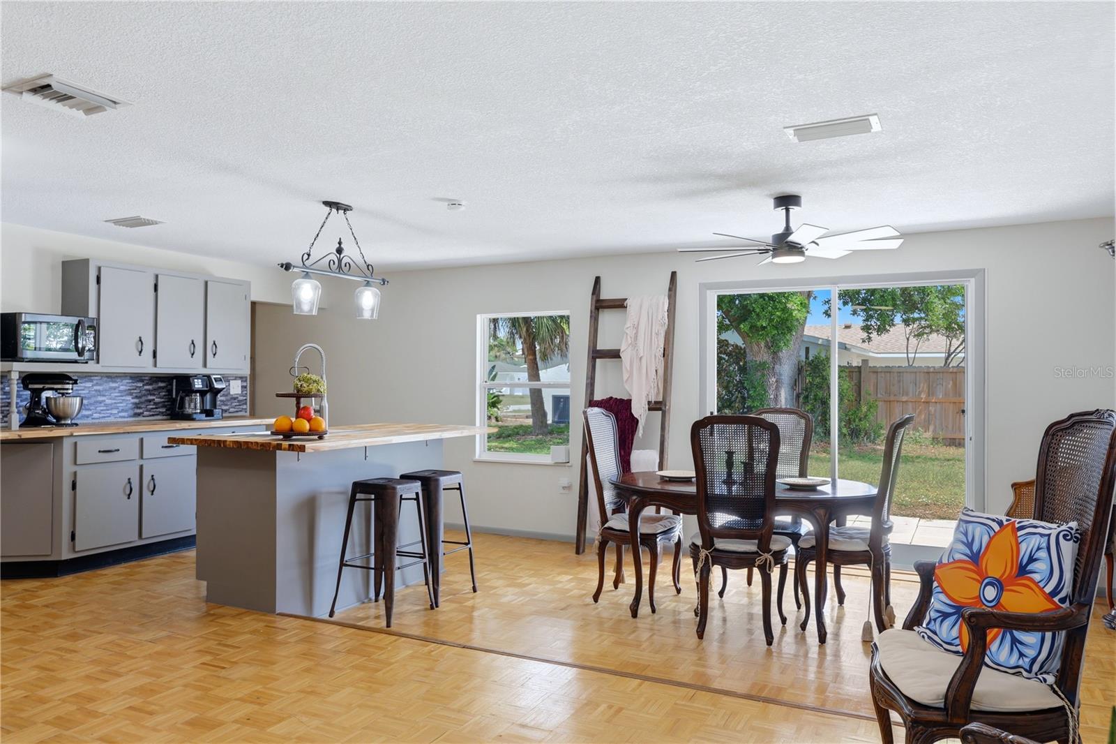 21298 MIDWAY BLVD, PORT CHARLOTTE, FL, 33952
