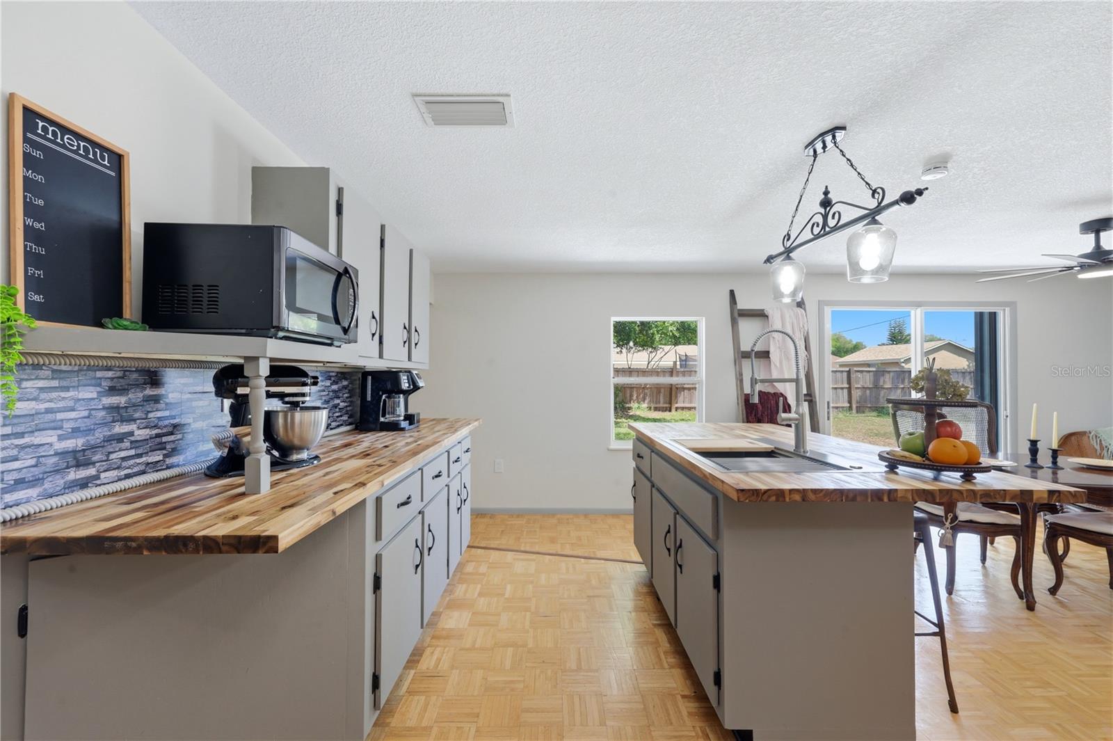 21298 MIDWAY BLVD, PORT CHARLOTTE, FL, 33952