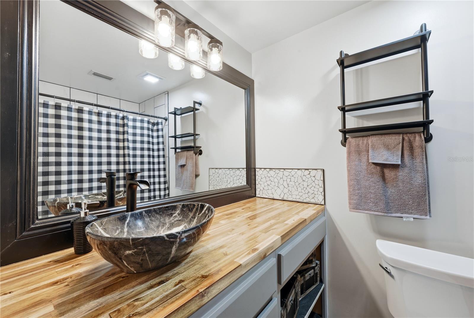 21298 MIDWAY BLVD, PORT CHARLOTTE, FL, 33952