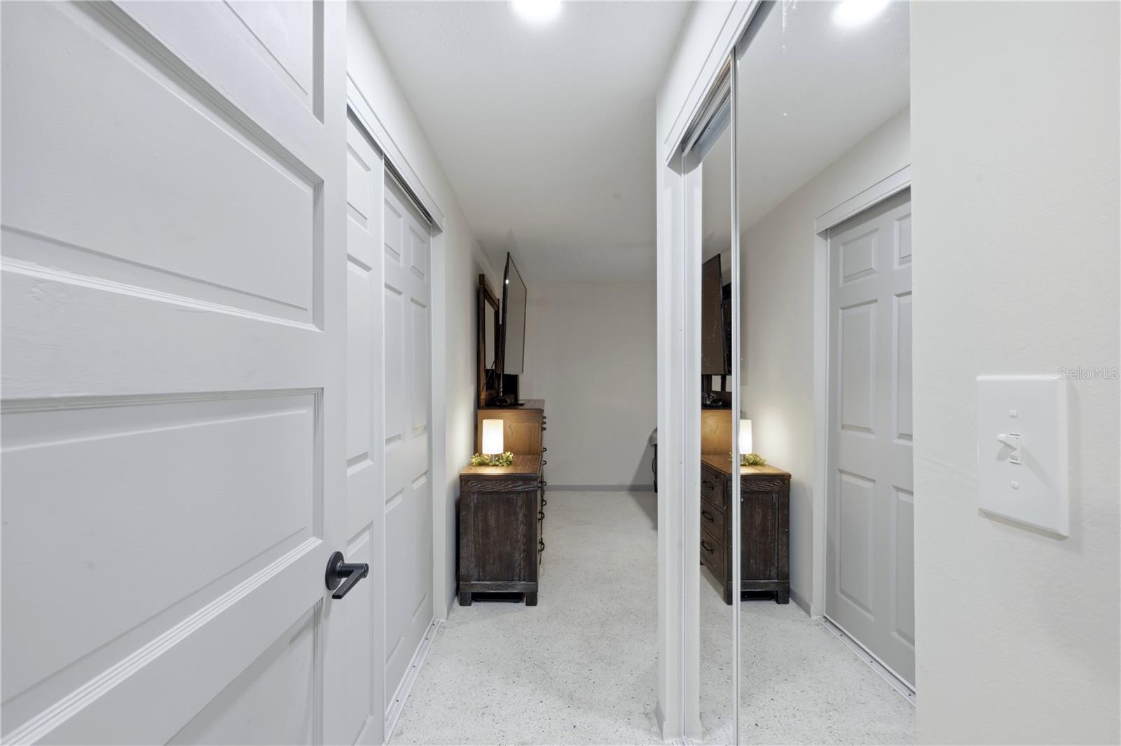 21298 MIDWAY BLVD, PORT CHARLOTTE, FL, 33952