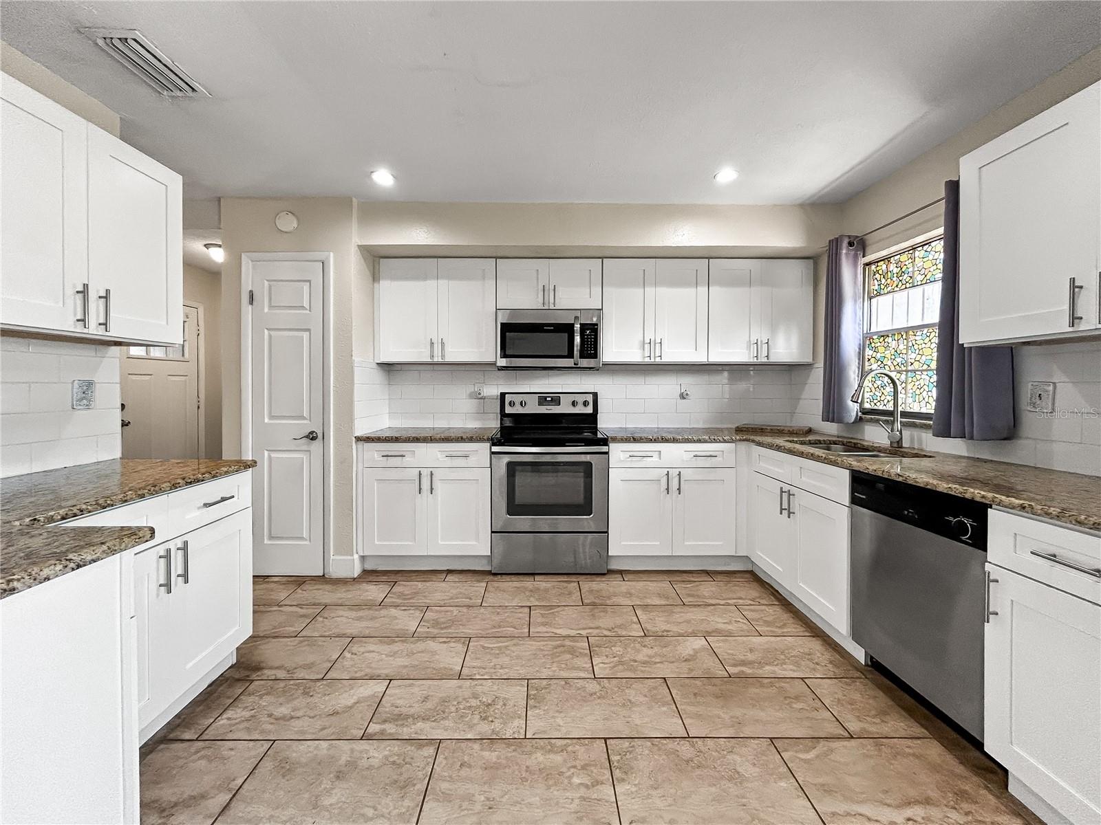 2802 CHRISTIE LN, LAKELAND, FL, 33812