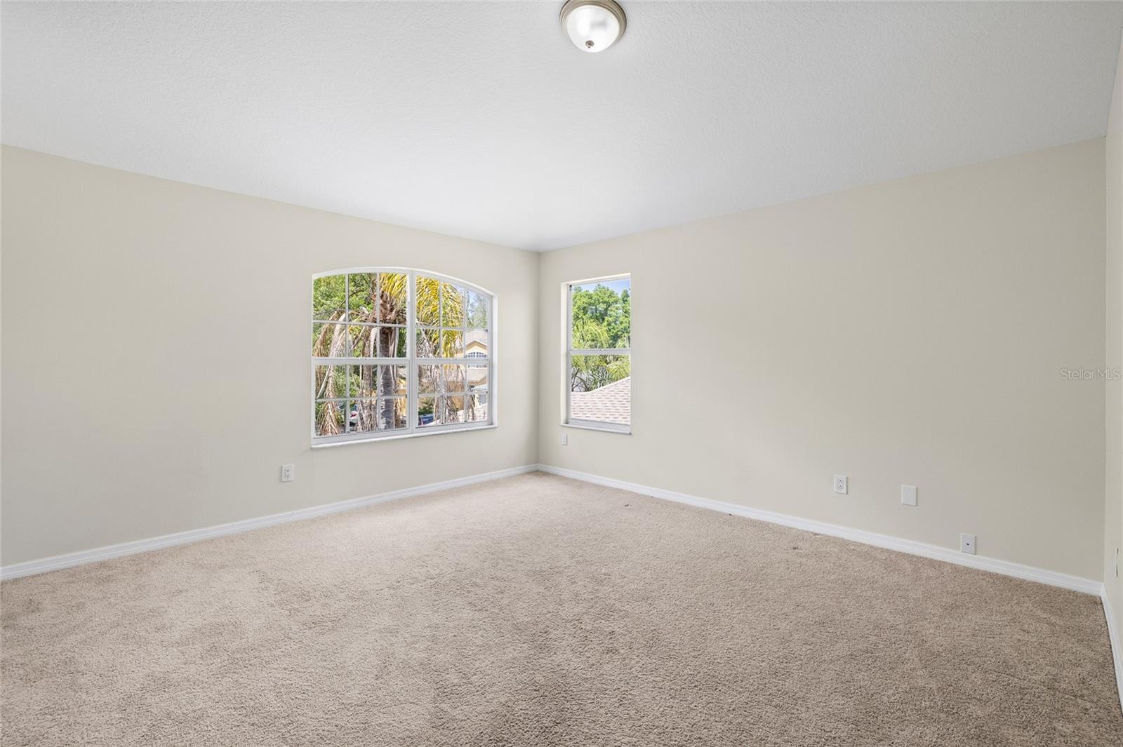 Huge loft area upstairs