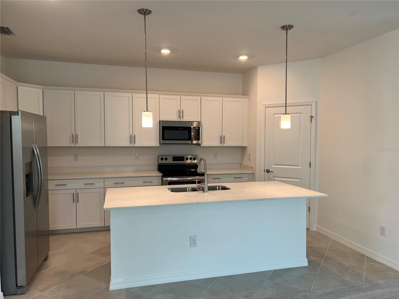 11370 BURGUNDY DR, VENICE, FL, 34293