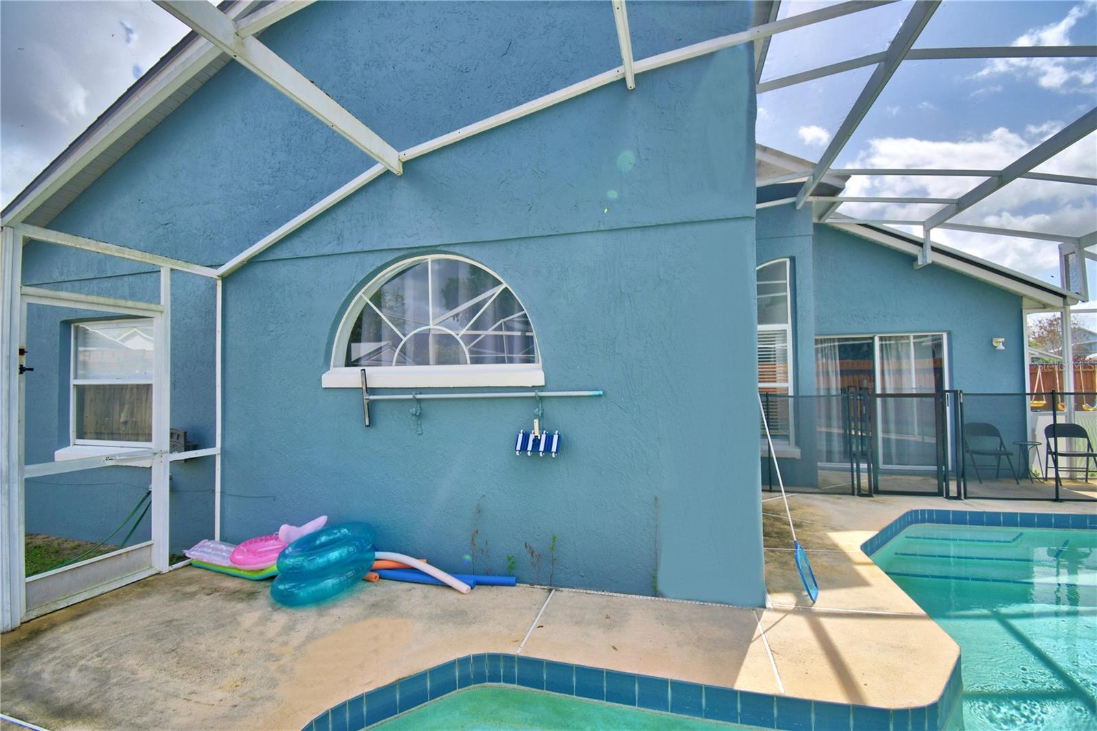 2935 DICKENS CIR, KISSIMMEE, FL, 34747
