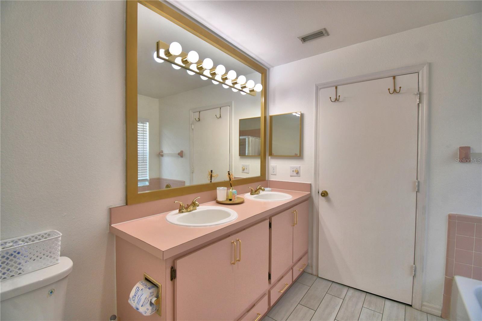 2935 DICKENS CIR, KISSIMMEE, FL, 34747