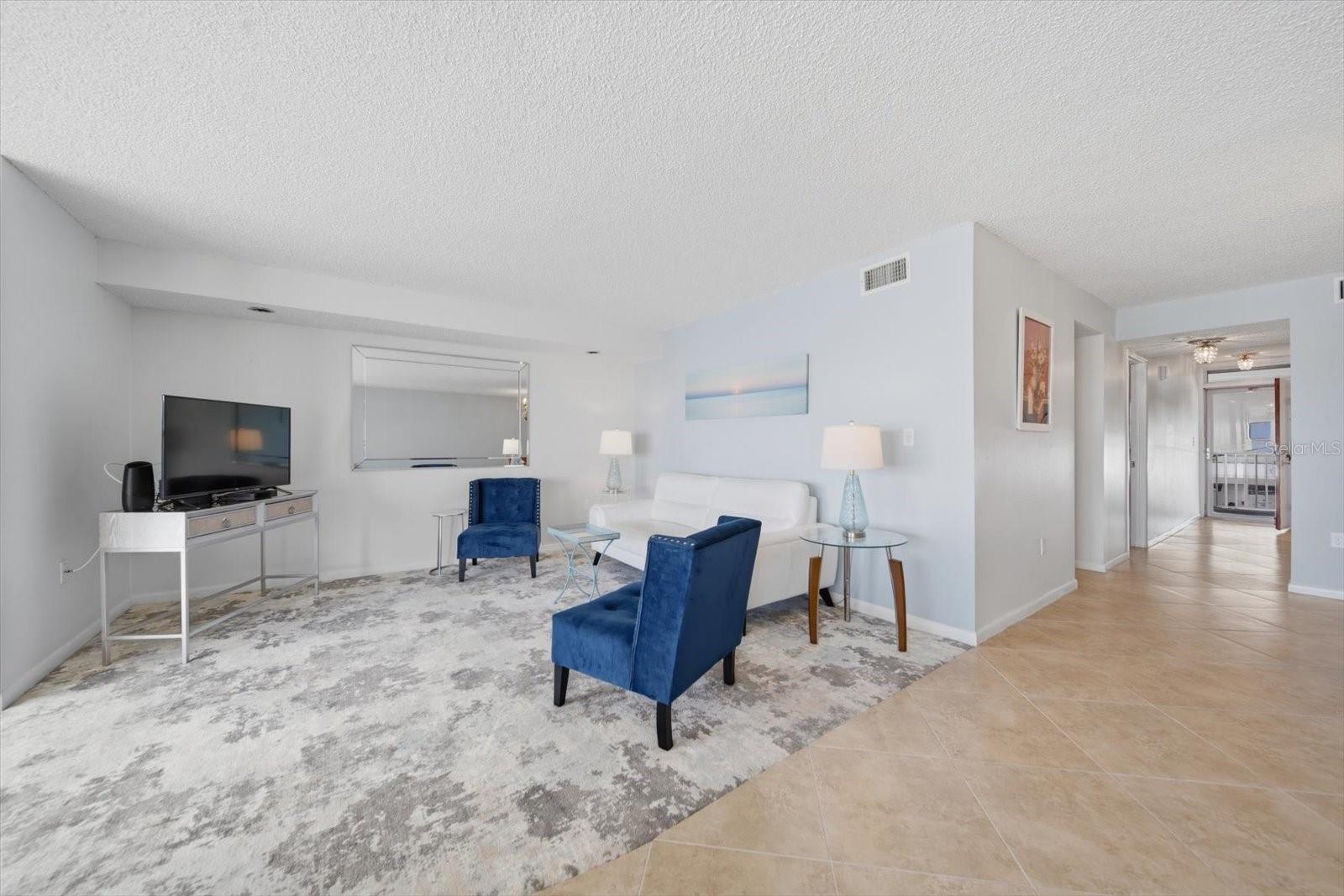 5980 SHORE BLVD S #207, GULFPORT, FL, 33707