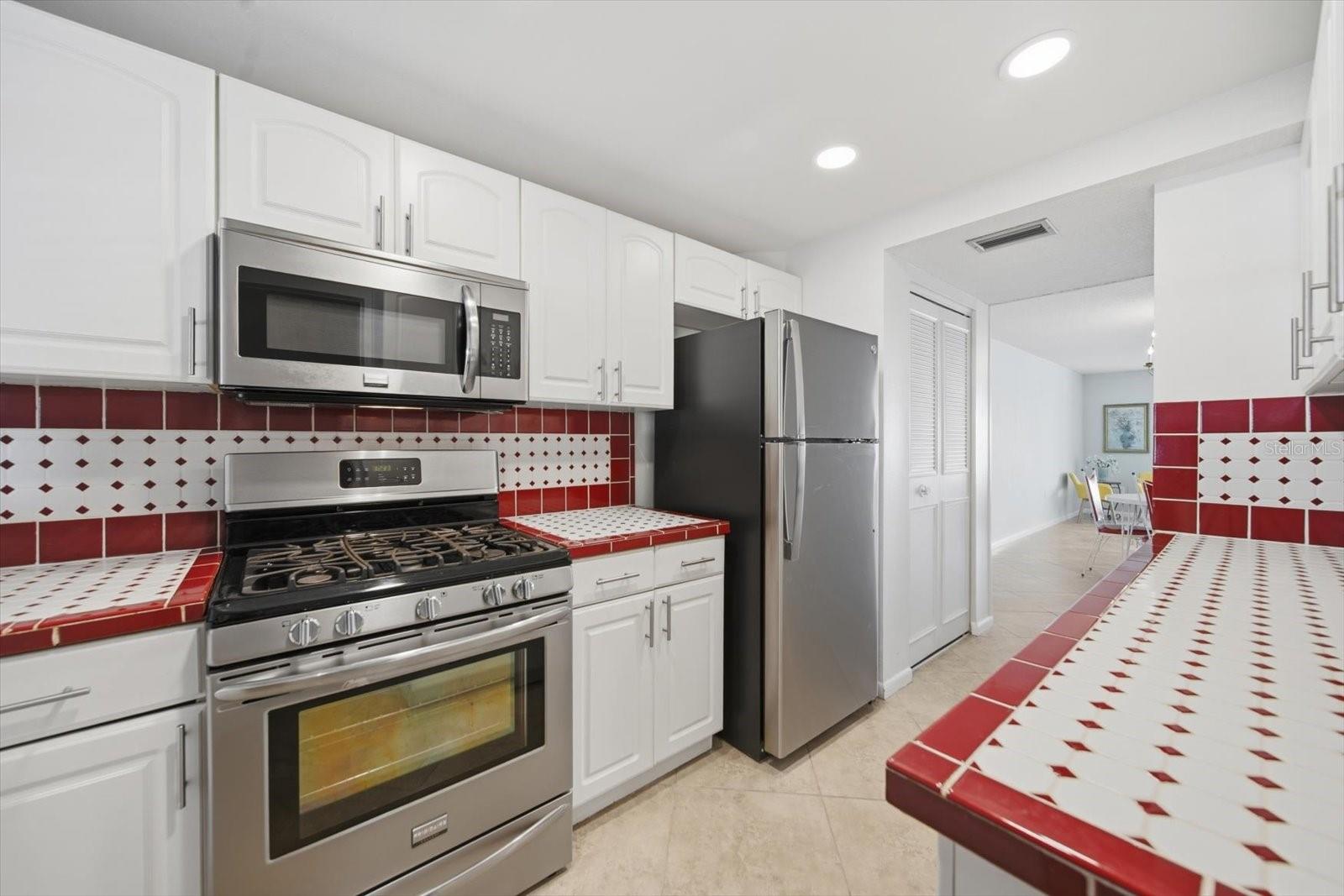 5980 SHORE BLVD S #207, GULFPORT, FL, 33707