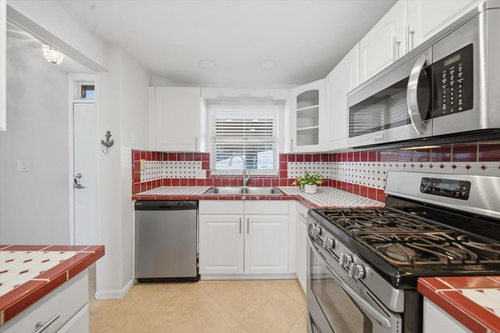 5980 SHORE BLVD S #207, GULFPORT, FL, 33707