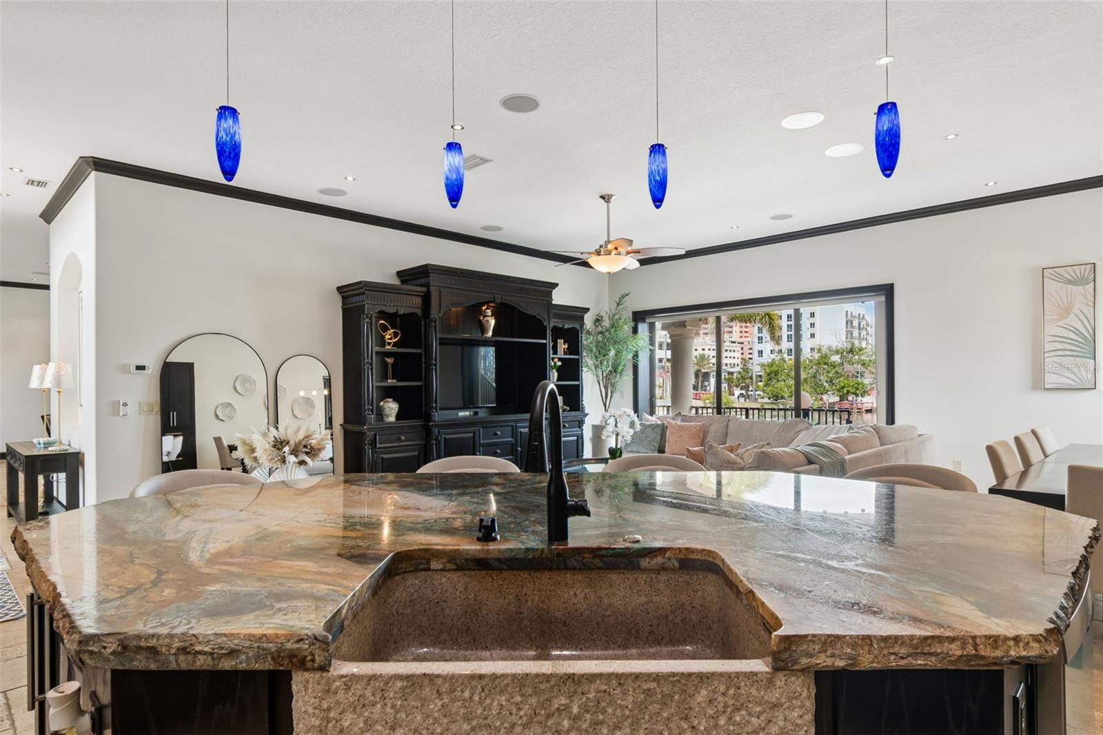 108 BAYSIDE DR, CLEARWATER BEACH, FL, 33767