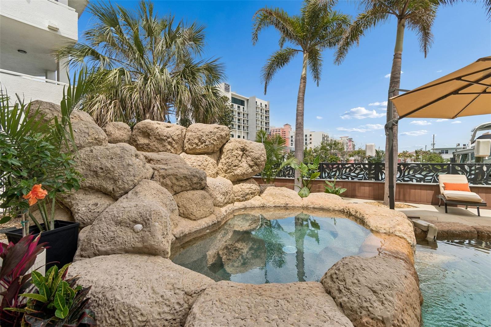 108 BAYSIDE DR, CLEARWATER BEACH, FL, 33767