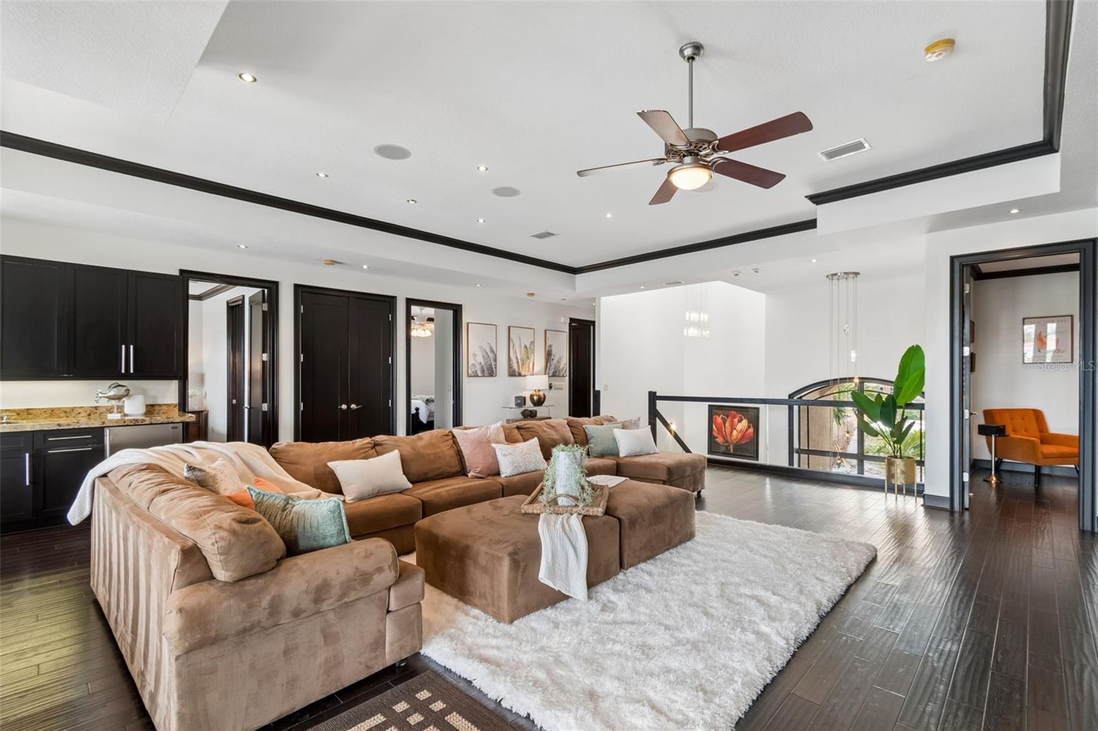 108 BAYSIDE DR, CLEARWATER BEACH, FL, 33767