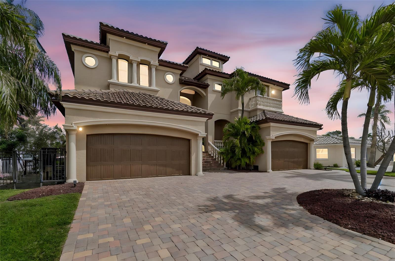 108 BAYSIDE DR, CLEARWATER BEACH, FL, 33767