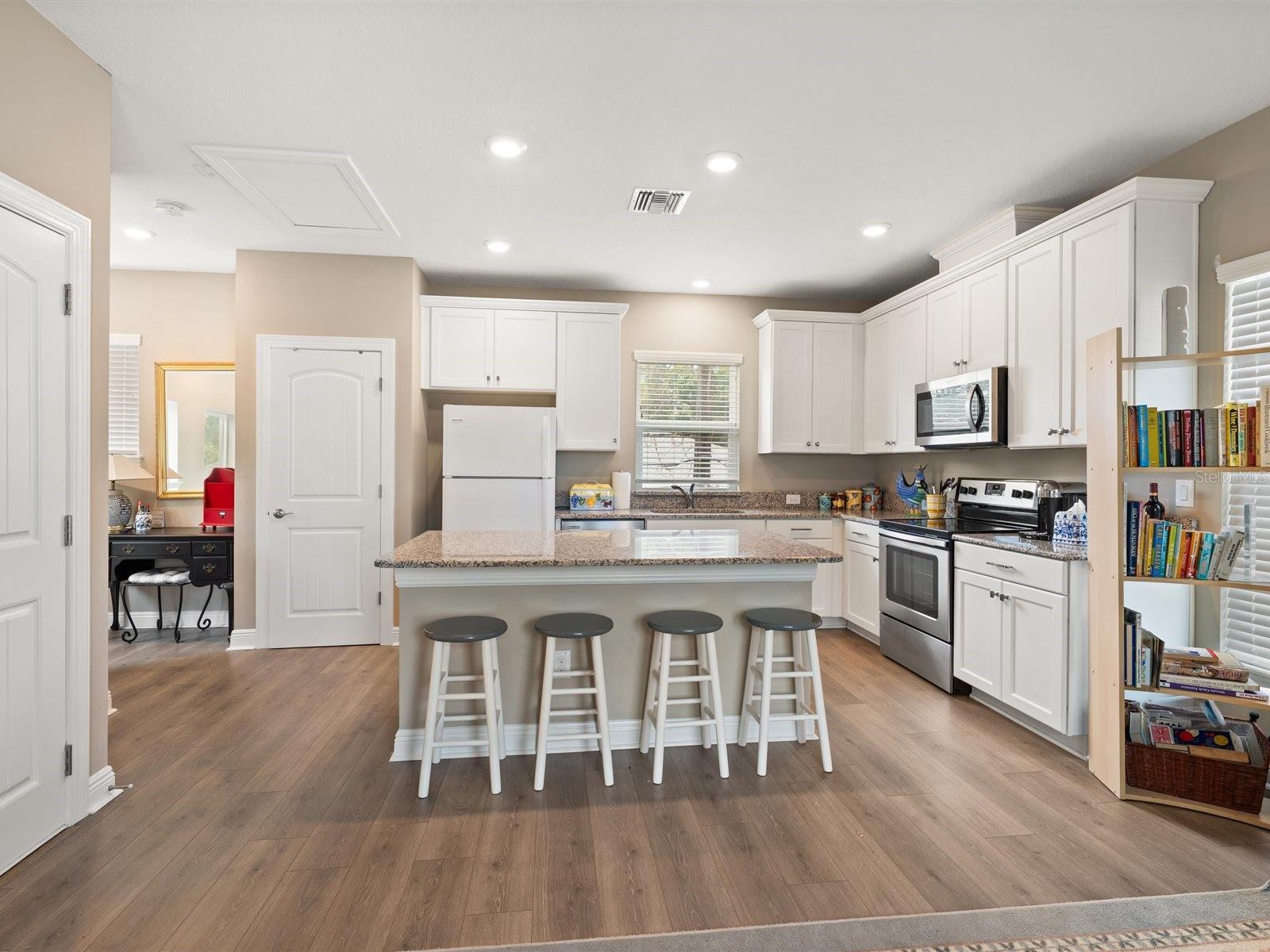 710 36TH AVE N, ST PETERSBURG, FL, 33704