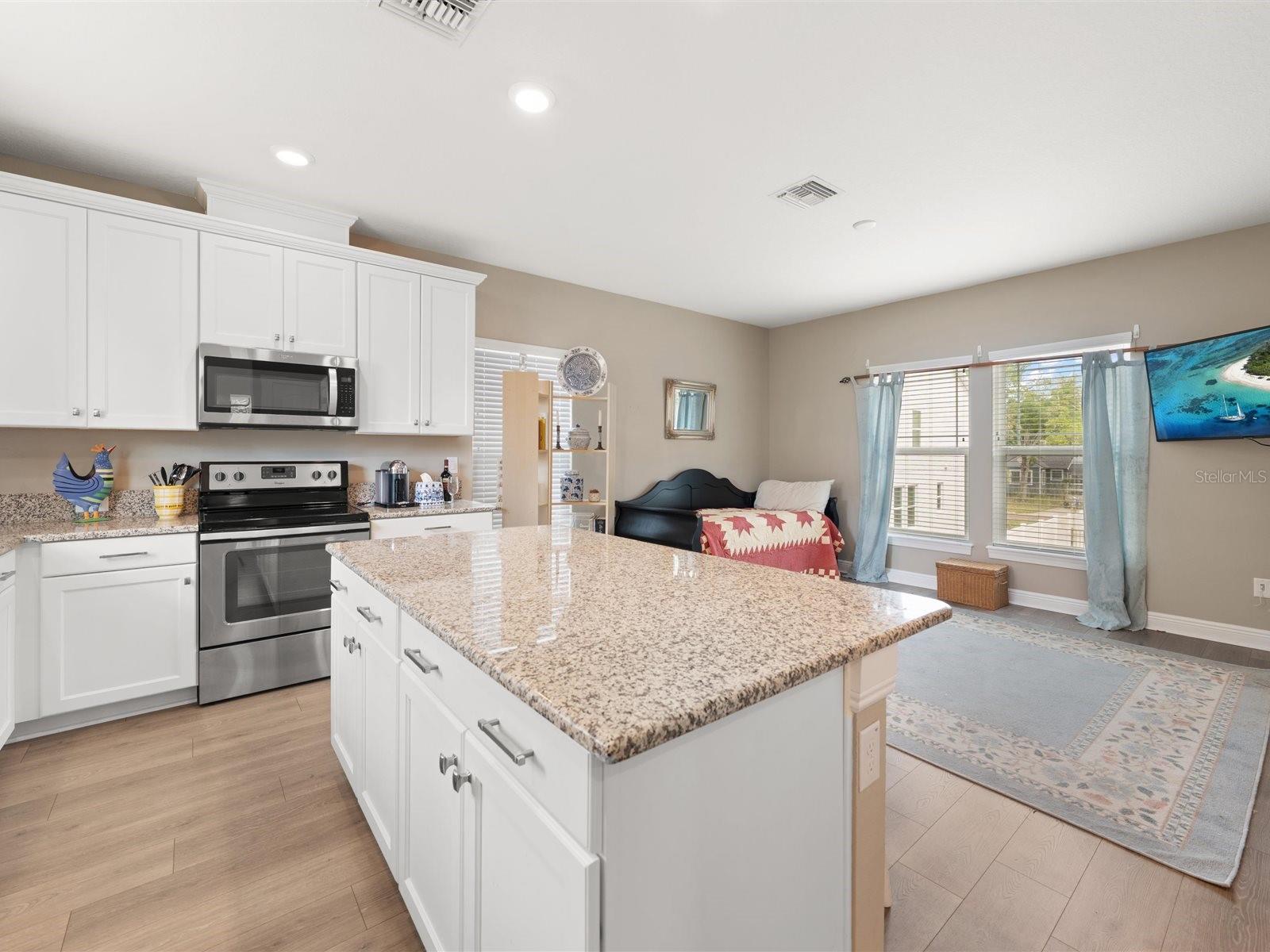 710 36TH AVE N, ST PETERSBURG, FL, 33704