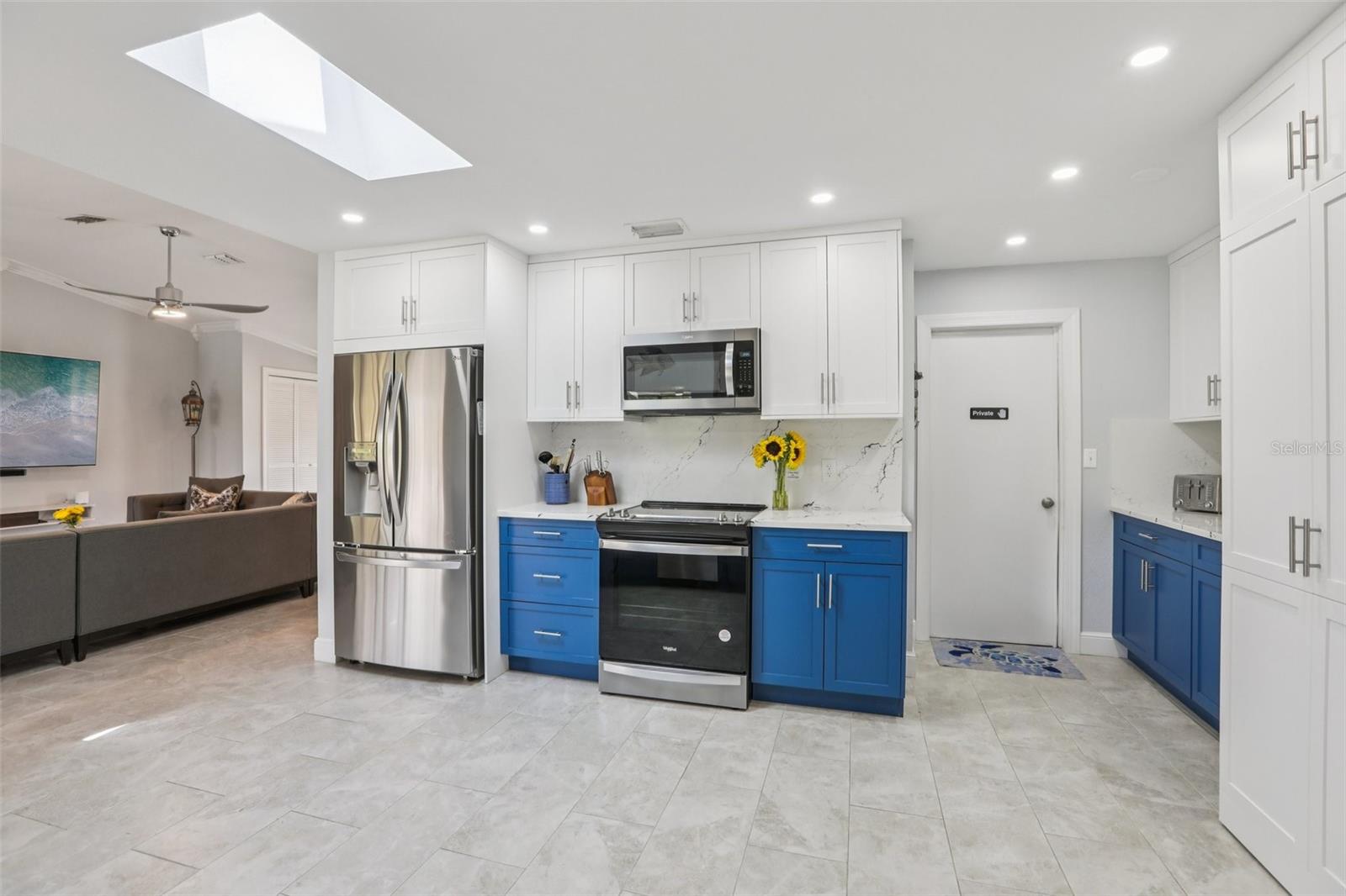 5916 OAKHURST DR, SEMINOLE, FL, 33772