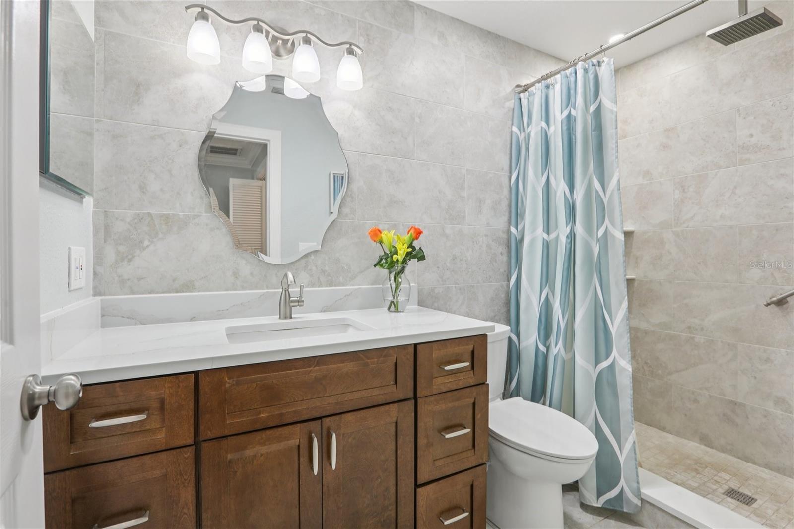 5916 OAKHURST DR, SEMINOLE, FL, 33772